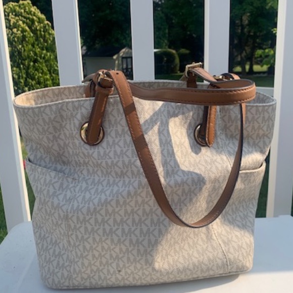 Michael KORS TOTE PURSE BAG with MK logo Gold Tan Brown Gray - Picture 9 of 9